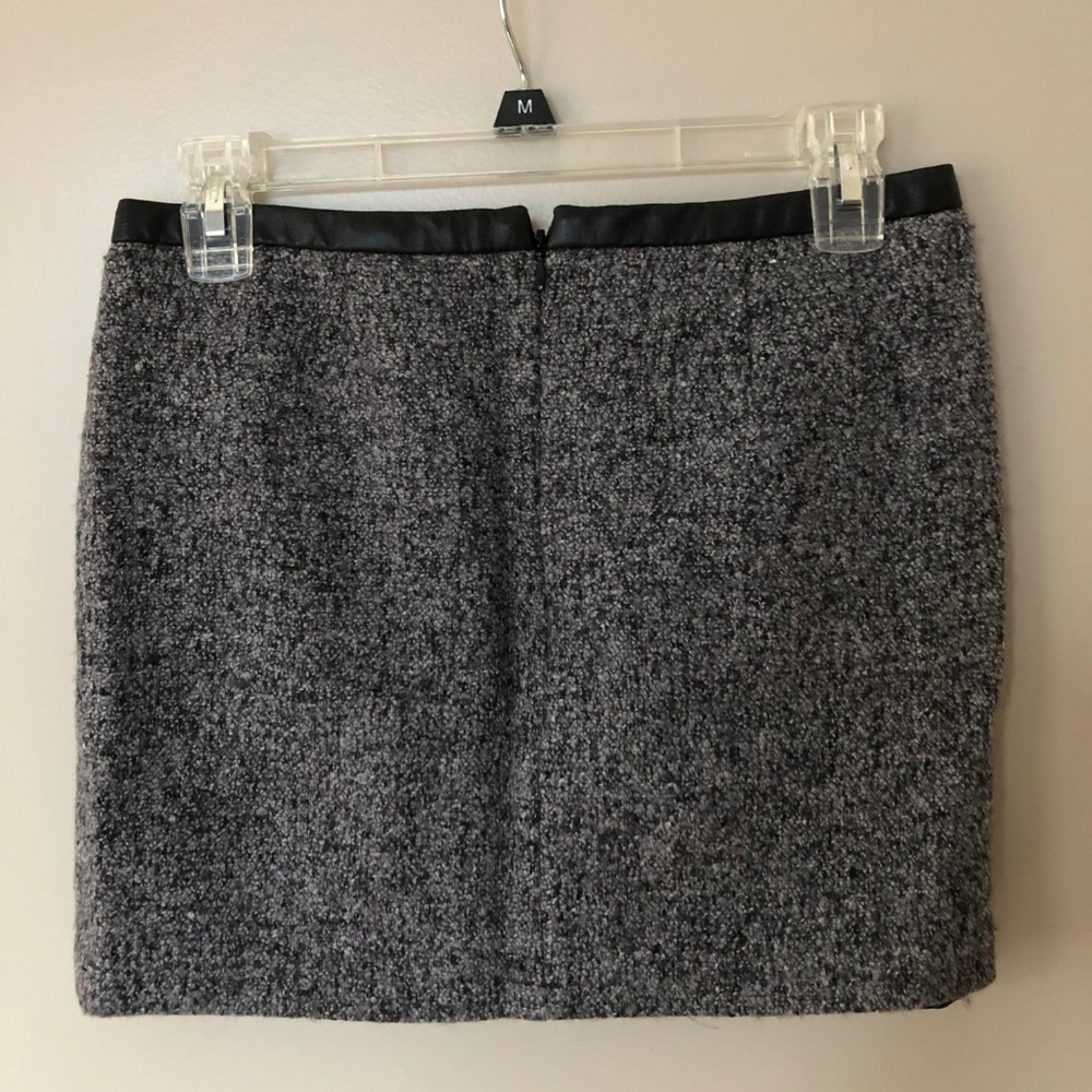 Low Rise Knit Skirt - Picture 2 of 2